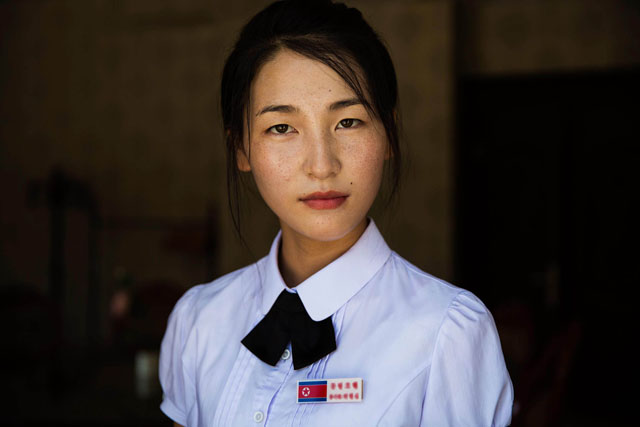 Không chỉ có Kim Jong Un, Bắc Hàn cũng có phụ nữ đẹp! - 50mm Vietnam