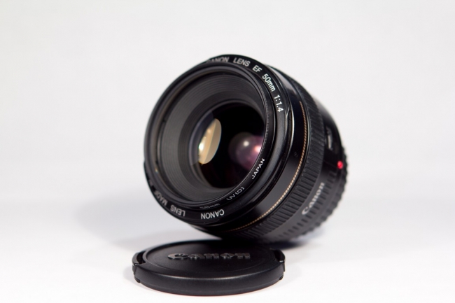 Canon-EF-50mm-1.4-Lens-650x433
