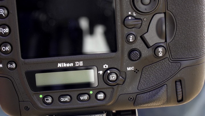 Đánh giá chi tiết Nikon D5 - Cú mèo thời kỹ thuật số | 50mm Vietnam
