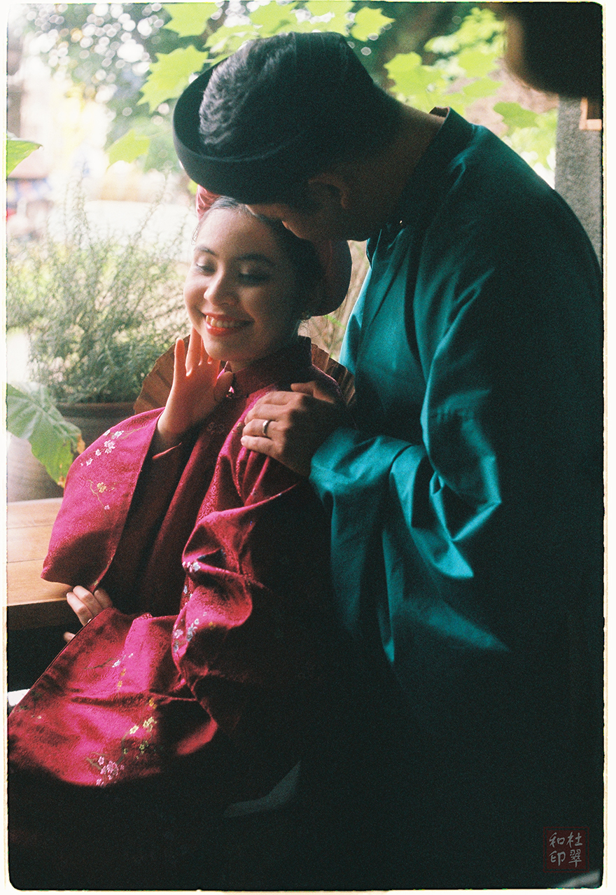 Đỗ Hòa và bộ ảnh cưới bằng phim đầu tiên | 50mm Vietnam