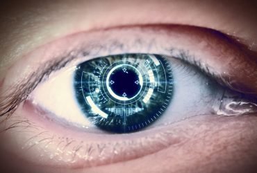 Sony phát minh kính áp tròng kiêm máy ảnh | 50mm Vietnam